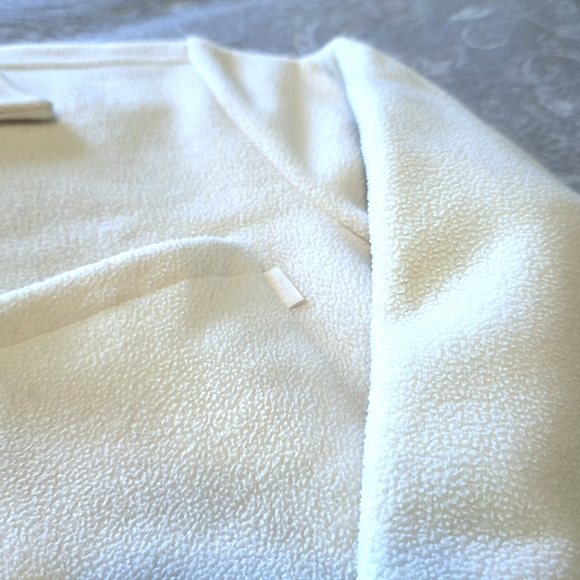 Aritzia TNA Fleece Button Down (Size S) - Picture 3 of 7
